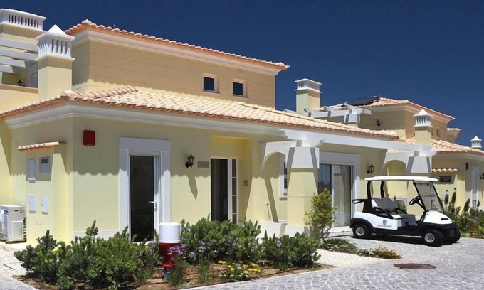 Castro Marim House | Inviting Holiday Home with Pool & Ocean View Awaits You