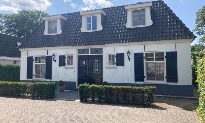 Kaatsheuvel House | Relaxing Wellness Retreat Near Efteling for Families