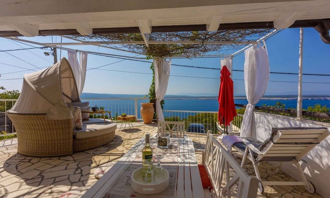 Dramalj House | Seaside Holiday Home with Terrace & Modern Amenities