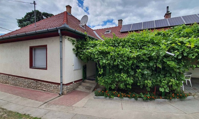 Balatonkiliti House | Holiday home with WIFI and terrace