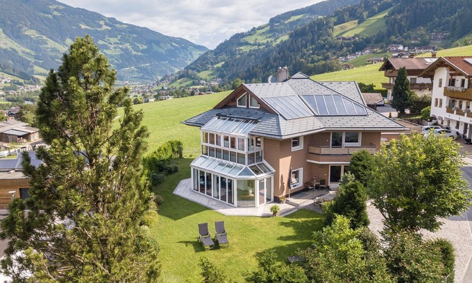 Ramsau im Zillertal House | Spacious Holiday House in Ramsau im Zillertal for Groups