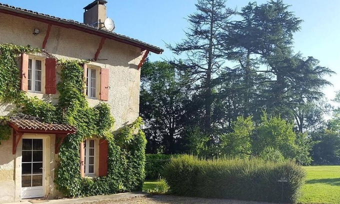 Montignac-de-Lauzun House | Ideal Holiday House Montignac de Lauzun for 7 Guests