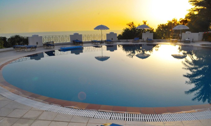 Agios Gordios Apartment | Relaxing Holiday House "Maria" with Pool on Agios Gordios Beach