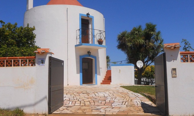 Cercal House | Ideal Holiday Home in Cercal do Alentejo for 6 Guests