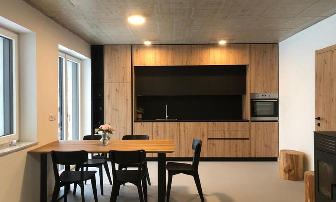 Podkoren Apartment | Exceptional Holiday House Šmuc with Family-Friendly Amenities