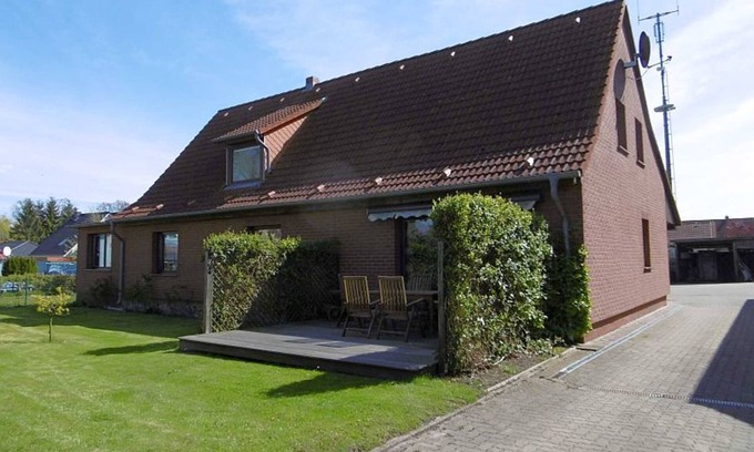 Zudar Apartment | Ocean View Getaway: Holiday House 2 - Rügen-Fewo 108/2