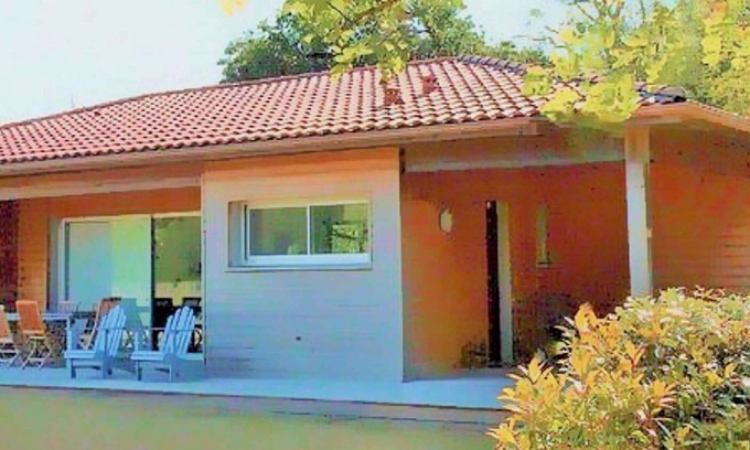 Messanges House | Relaxing Retreat: Holiday House Near Ocean & Nature