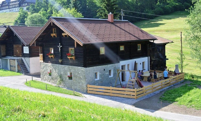 Sankt Veit im Pongau House | Spacious Holiday House in St. Veit im Pongau for 10 Guests