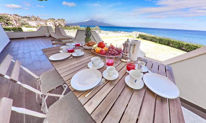 Augusta House | Holiday house Augusta for 1 - 14 persons with 5 bedrooms - Holiday home