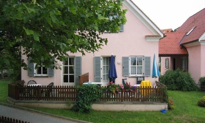 Wagerberg House | Cozy Holiday House Bad Waltersdorf: Pool, Spa & More