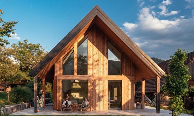 Kostel House | Premium Holiday House BALE with Oceanfront Spa & Hot Tub