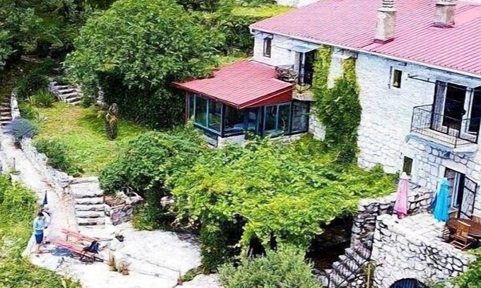 Lapcici House | Cozy Holiday House Budva with Pool and Breakfast for 4