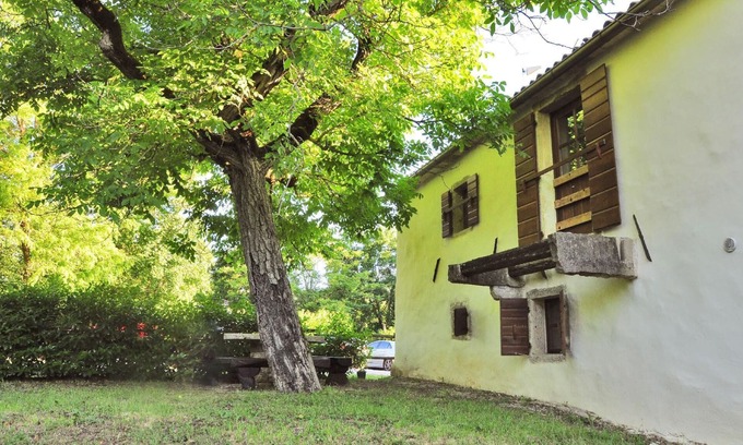 Kotli House | Cozy Holiday House Buzet with Pool and Pet-Friendly Amenities
