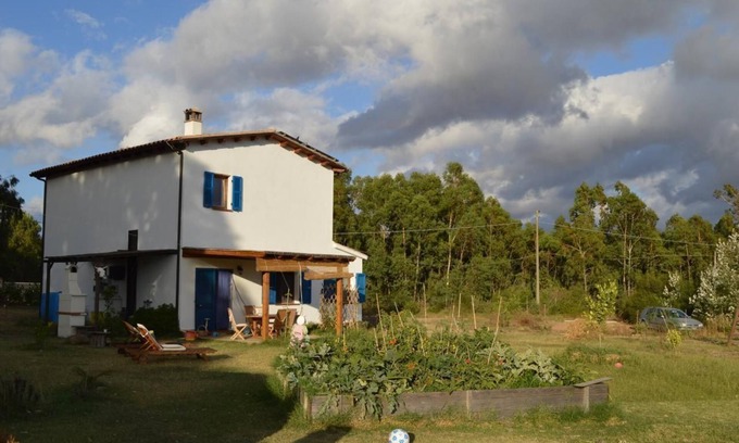 Bindua House | Cozy Holiday House Carbonia for Family Getaways