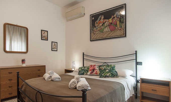 Sperlonga Apartment | Beachfront Holiday House Colombo with Exclusive Terrace