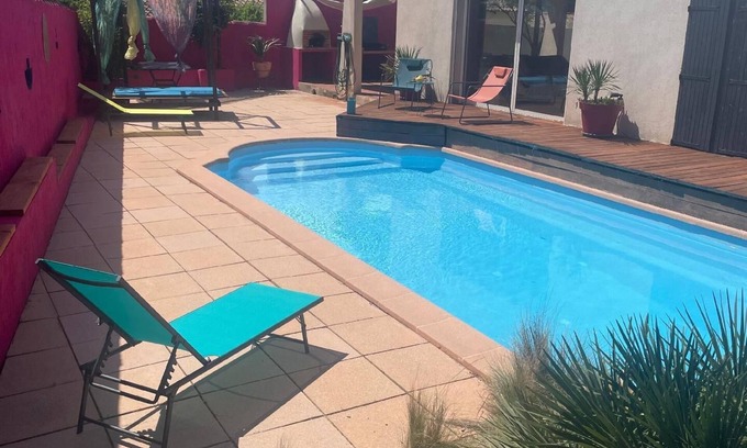 Le Puyricard House | Inviting Holiday House in Cuges les Pins with Pool
