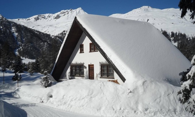 Wolfgang Ski Chalet | Cozy Holiday House Davos Wolfgang for Family Getaways