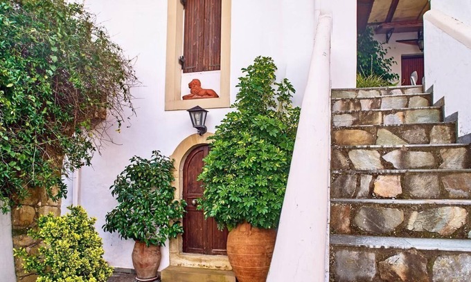Mylopotamos House | Cozy Holiday Home Drosia: Family-Friendly Retreat