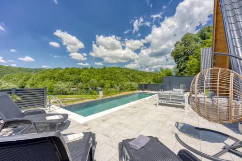 Mali Radic House | Pet-Friendly Holiday House Eden: A Family Retreat Awaits