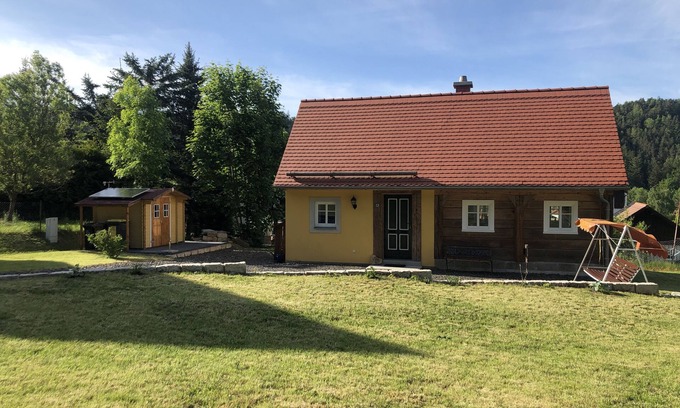 Oybin House | Ideal Holiday Home Emilie with Pool and Ocean View