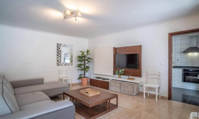 Paul do Mar House | Inviting Holiday House Fajã da Ovelha for 6 Guests
