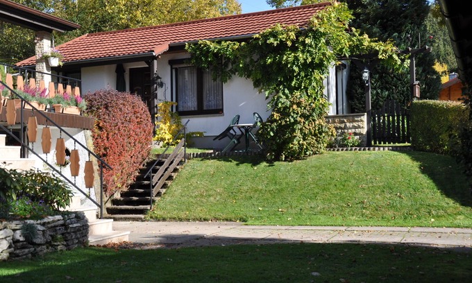 Manebach House | Cozy Holiday House for 2 in Ilmenau - Pets Welcome!