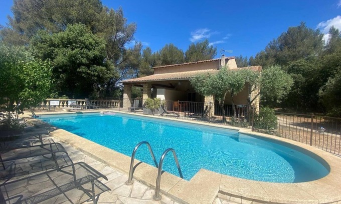 Grans House | Inviting Holiday House Grans for Families with Pool & Kitchen