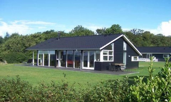 Haarby House | Cozy Holiday House Haarby with Ocean View & Child Friendly