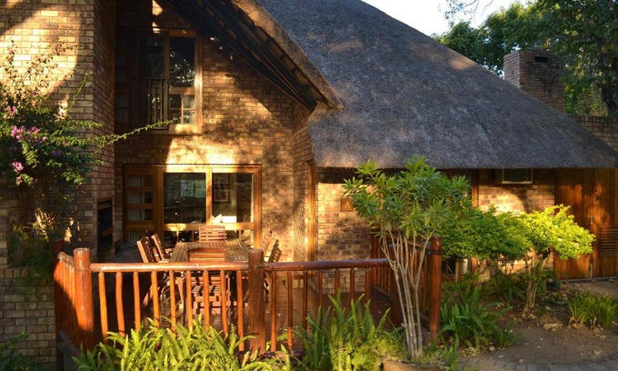 Hazyview House | Cozy Hazyview Holiday House: Ideal for Families & Friends