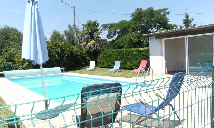 Douzillac House | Exceptional Holiday House in DOUZILLAC with Private Pool