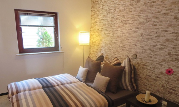 Nordwestliche Außenstadt Apartment | Cozy Holiday House in Room N-FÜ-ER Awaits Your Stay