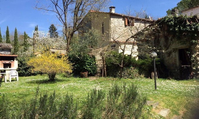 Molezzano House | Enchanting Holiday House in Mugello's Serene Countryside