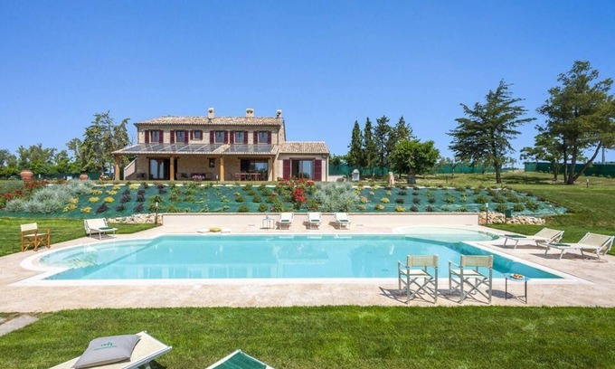 Terre Roveresche House | Spacious Holiday House in Orciano di Pesaro with Pool