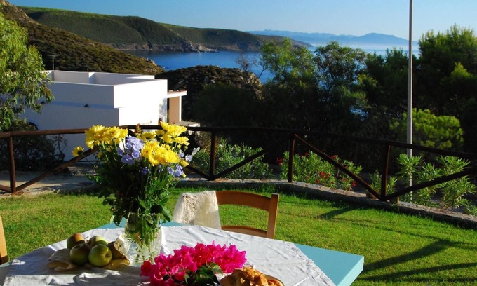 Torre dei Corsari House | Cozy Holiday House Torre dei Corsari for 4 with Kitchen