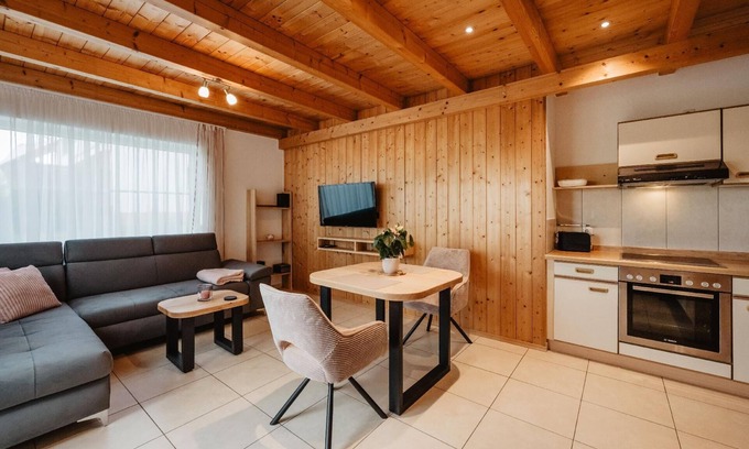 Kneisting House | Cozy Holiday House Kneisting for 1-2 Guests with Kitchen