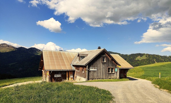 Oberurnen House | Spacious Holiday House Krummenau: Perfect for Families