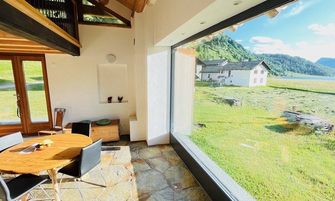 Stampa Ski Chalet | Cozy Holiday Apartment Maloja for 2 with Kitchen Amenities