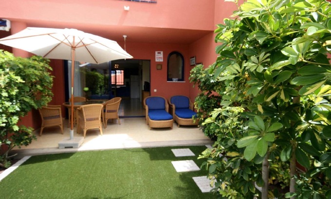Costa Meloneras House | Cozy Maspalomas Holiday House for 2-5 with Pool & Spa