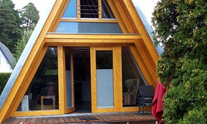 Schellbronn House | Cozy Holiday Home Neuhausen with Ocean View & Kitchen