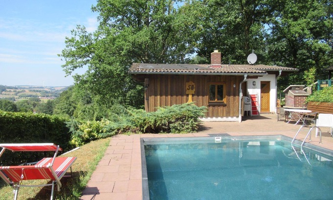 Mengshausen House | Ideal Holiday House Niederaula for Family Getaways