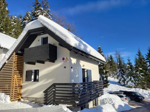 Zrece House | Rated 10/10: Family-Friendly Holiday House Nune with Hot Tub