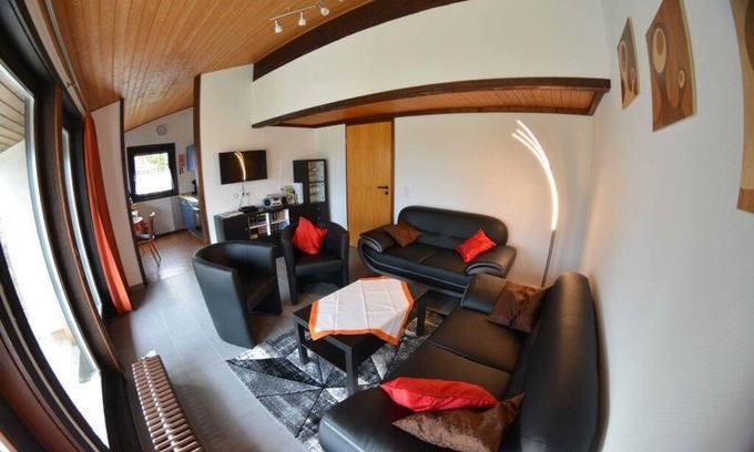 Ofingen House | Cozy Holiday Home Öfingen - Perfect for Family Getaways