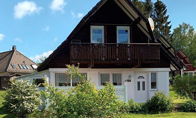 Feriendorf Silbersee House | Idyllic Retreat at Silbersee with Scenic Views and Pool