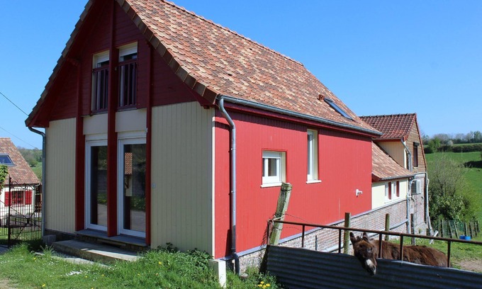 Oneux House | Cozy Holiday House Oneux with 2 Bedrooms and Great Amenities