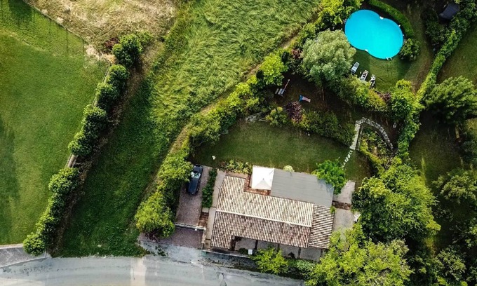 Ostra House | Relax in Holiday House Ostra: Ideal for Families, Pool & More