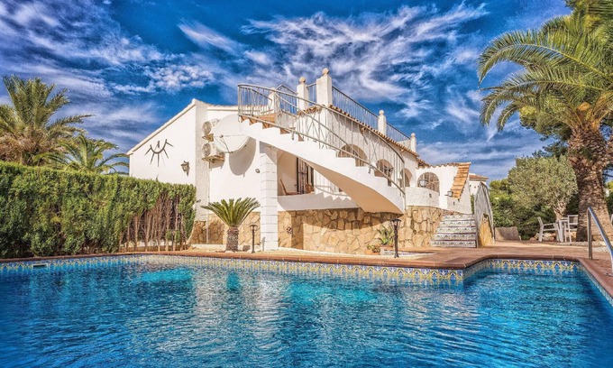Media Luna House | Cozy Holiday House Portichol with Ocean View & Pool