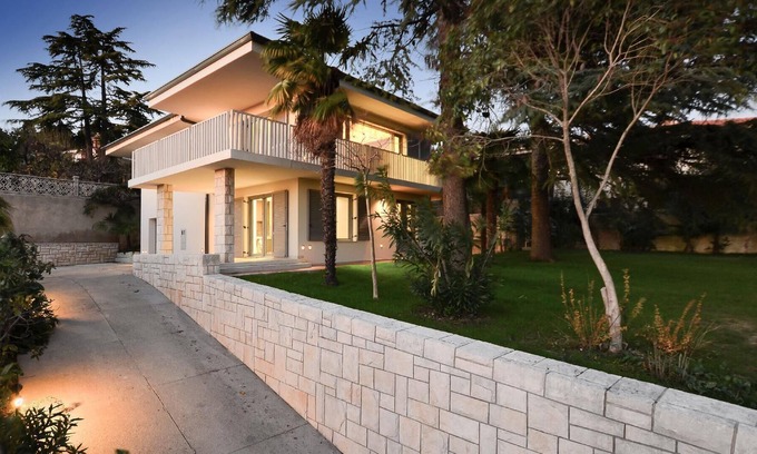 Portoroz House | Holiday house Portoroz for 4 - 6 persons with 3 bedrooms - Holiday home