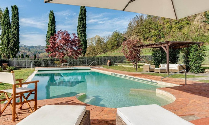 Reggello House | Holiday house Reggello for 1 - 12 persons with 6 bedrooms - Holiday house