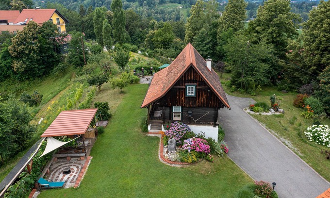 Oberhaag House | Guest Rated 10/10: Holiday House Robier with Kitchen Access