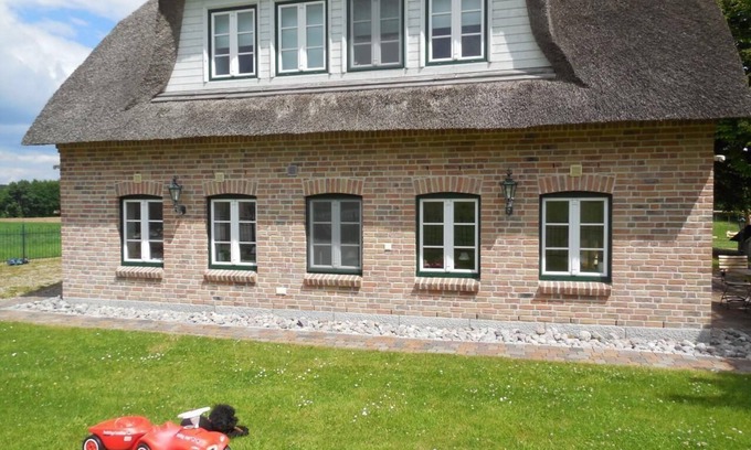 Steinbergkirche House | Exceptional Holiday House Steinbergkirche: Family & Pet Friendly